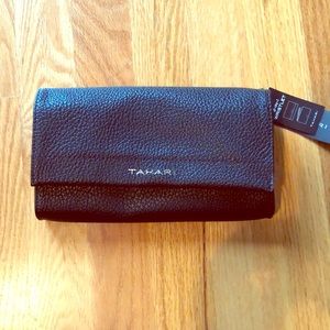 Tahari 2-in-1 wristlet.